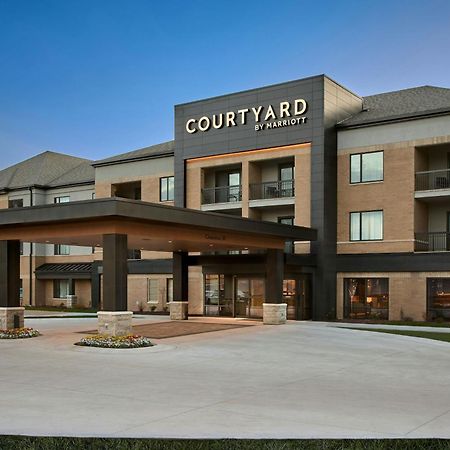 Courtyard Wausau Luaran gambar