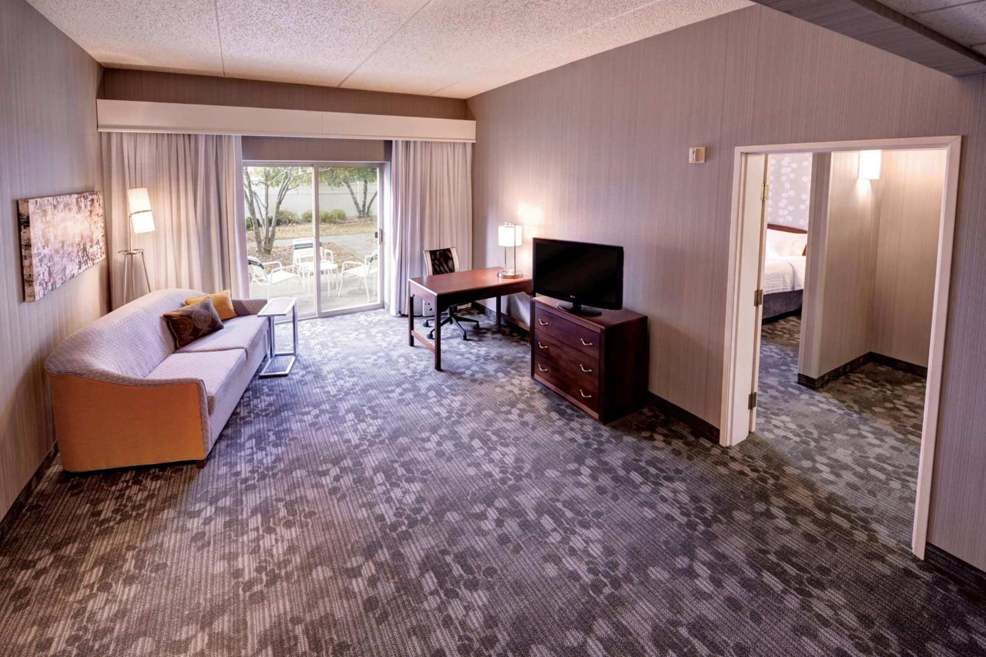 Courtyard Wausau Luaran gambar
