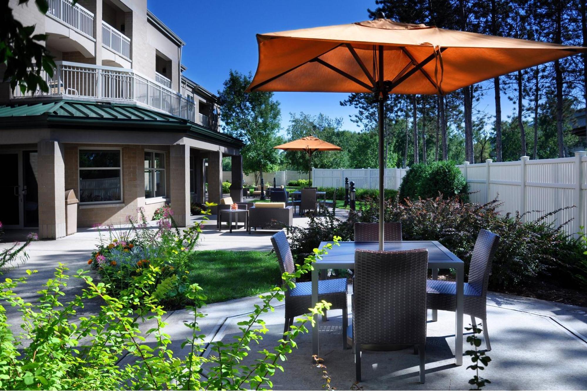Courtyard Wausau Luaran gambar